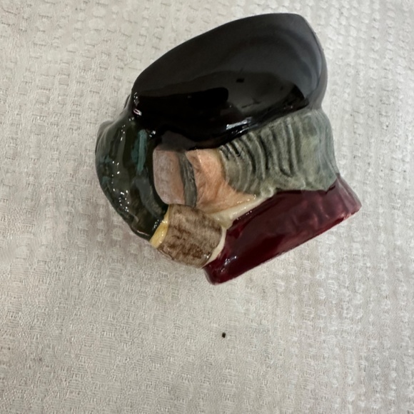 Royal Doulton, vintage 1957, miniature porcelain Toby Jug - Picture 3 of 5